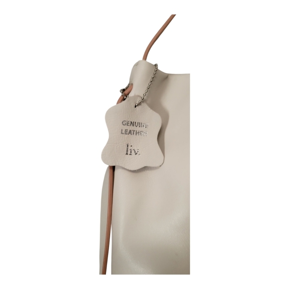 Olivia + Joy Soft Leather Ivory Shoulder Bag Nwt - Picture 6 of 13